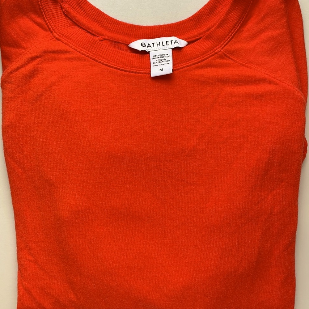 Athleta 24/7 Crew Neck Pullover orange Size medium Sweatshirt Loungewear